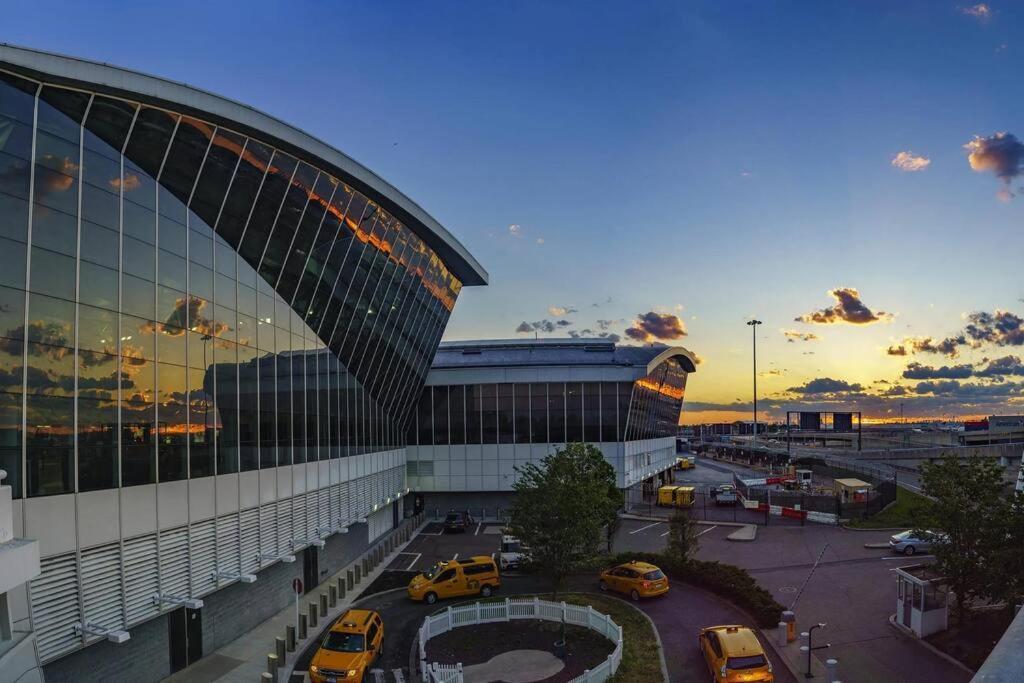 Swj 2Nd - Times Sq, Brooklyn Bridge, Lga In 15 Min Apartment New York City Exterior photo